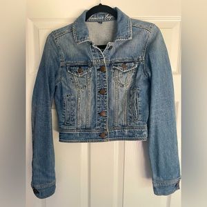 American Eagle Jean Jacket size small. Barely worn, like new.
